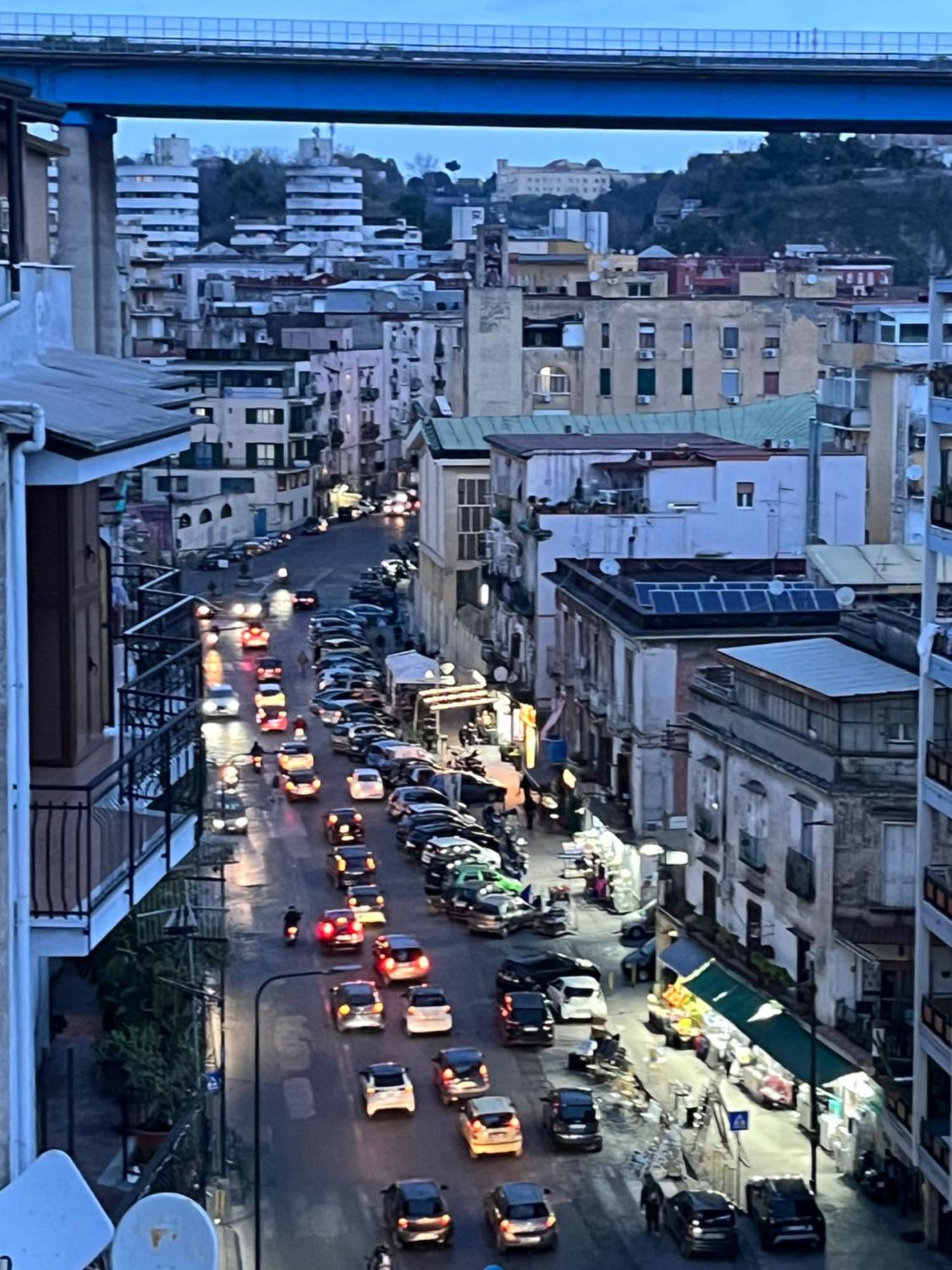 Holiday Home Un Posto Solare Napoli Dış mekan fotoğraf