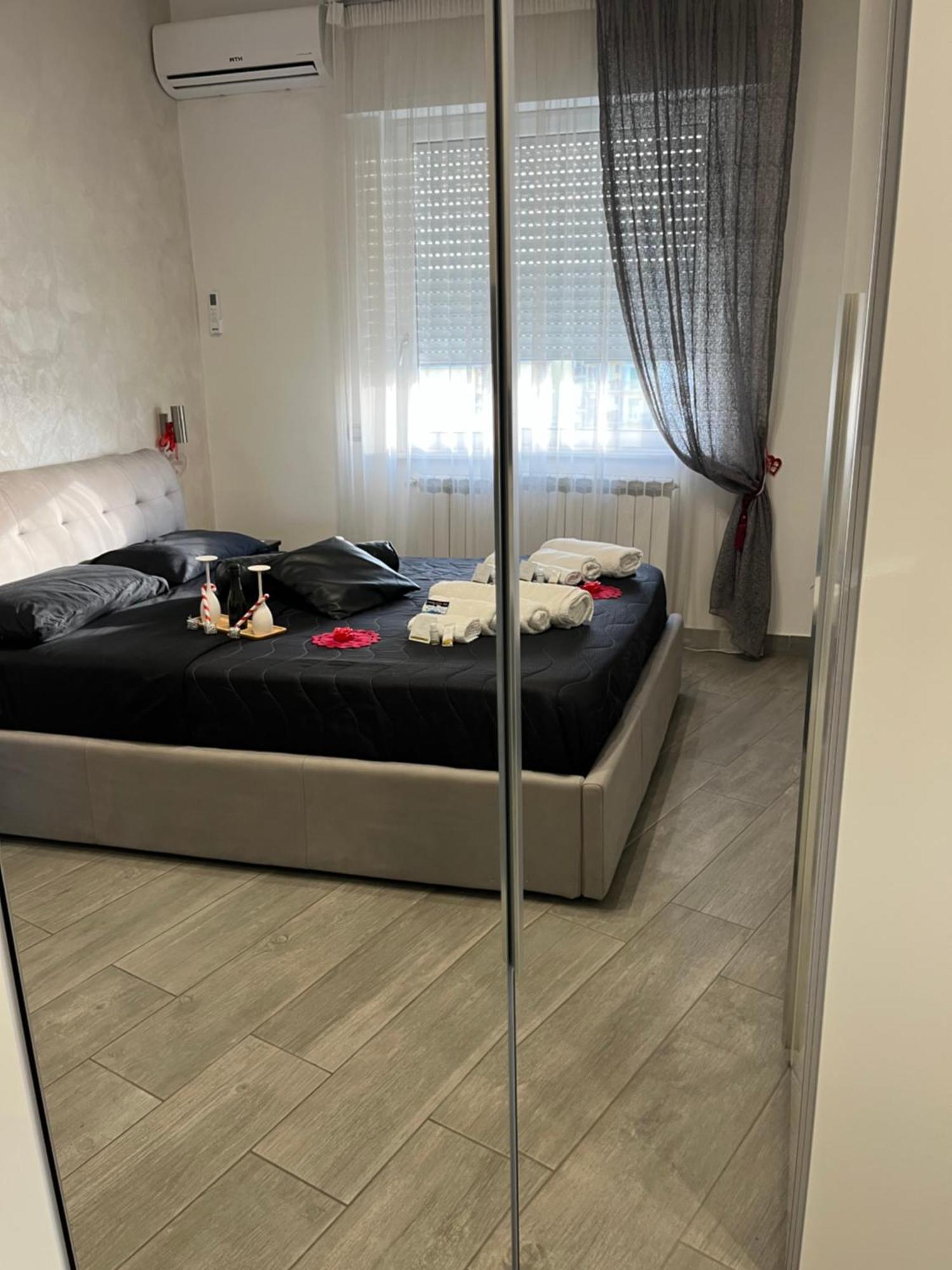 Holiday Home Un Posto Solare Napoli Dış mekan fotoğraf