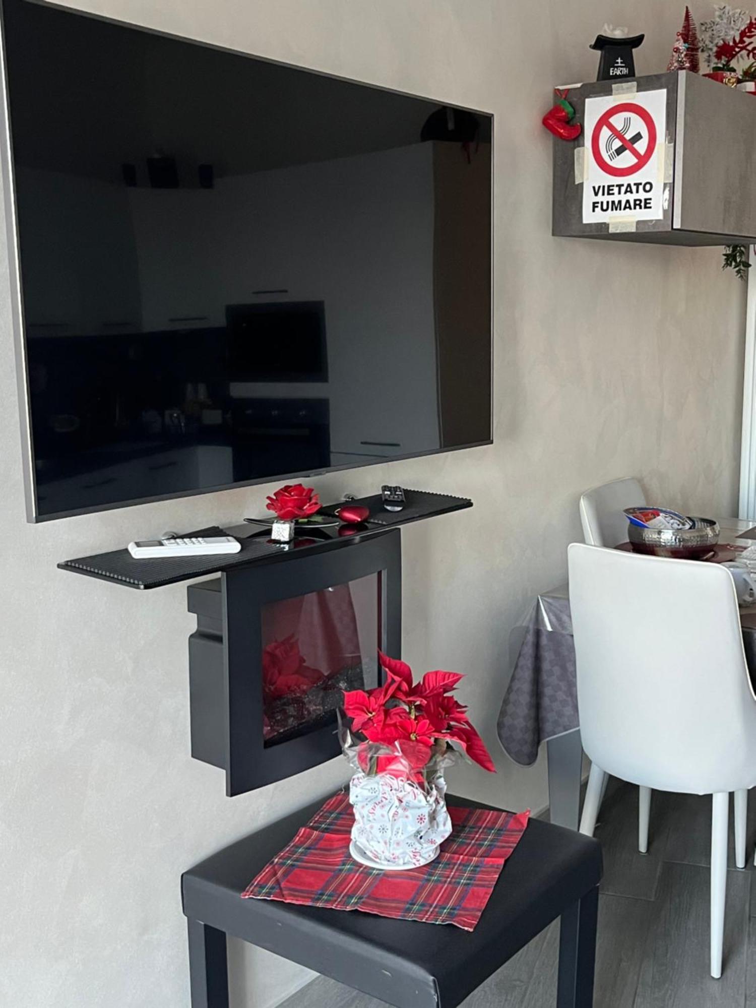 Holiday Home Un Posto Solare Napoli Dış mekan fotoğraf